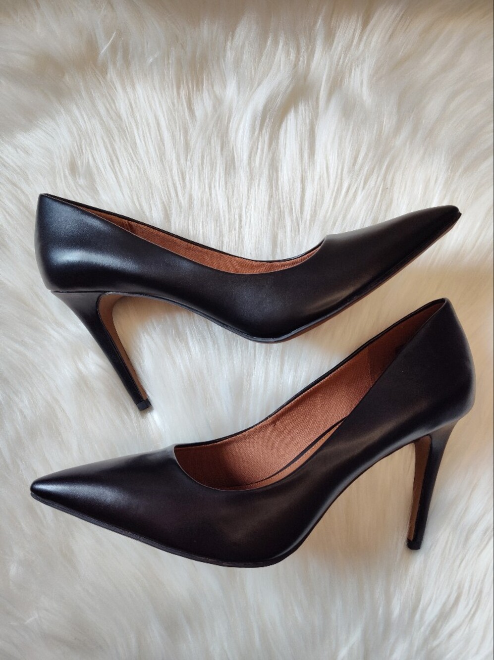 Classic Black Pointed-Toe Stiletto Pumps